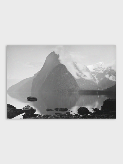 Milford Sound, Harrison Cove, Lion Rock